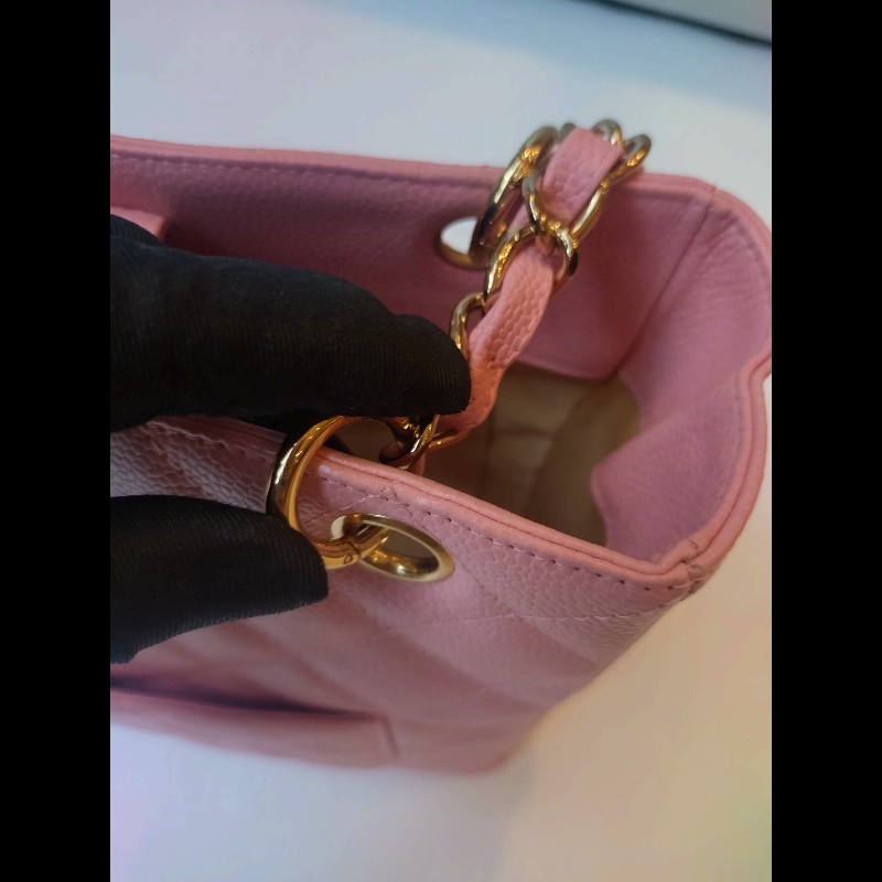 Chanel 金鍊粉荔枝皮小號豆腐包 tote bag-31