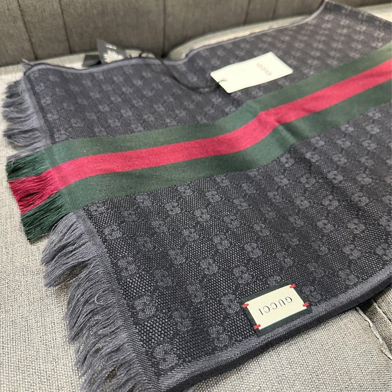 💎Han's house精品服飾💎 GUCCI 古馳 147351 男女均可 圍巾 披肩 190x37cm-3