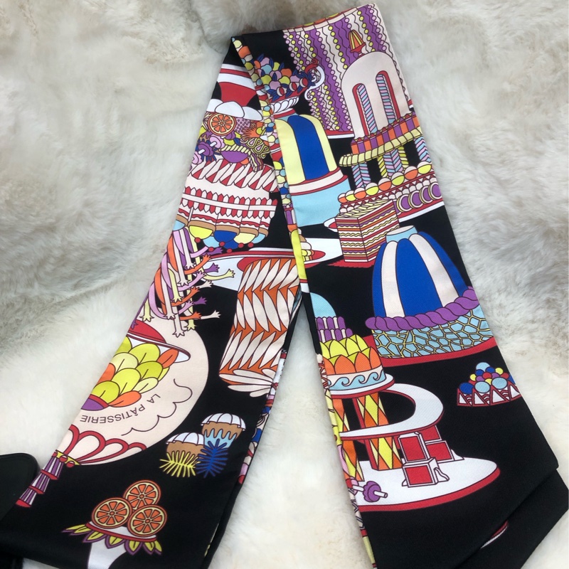 Hermes La Patisserie Francaise Charm Twilly XB958-8