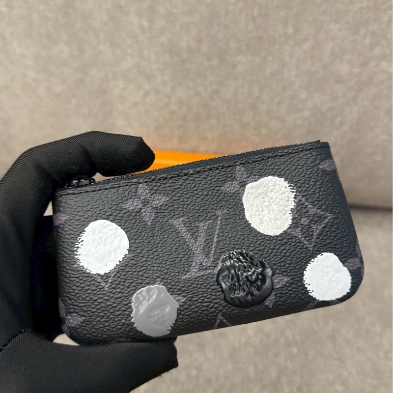 LV草間彌生零錢包-1