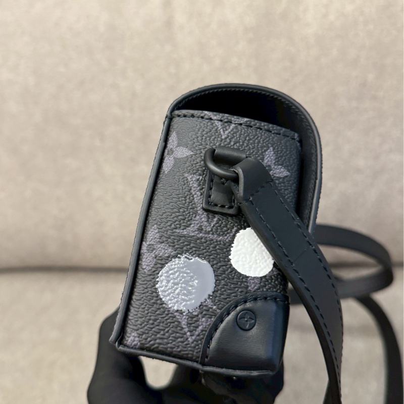 LV草間彌生steamer-4