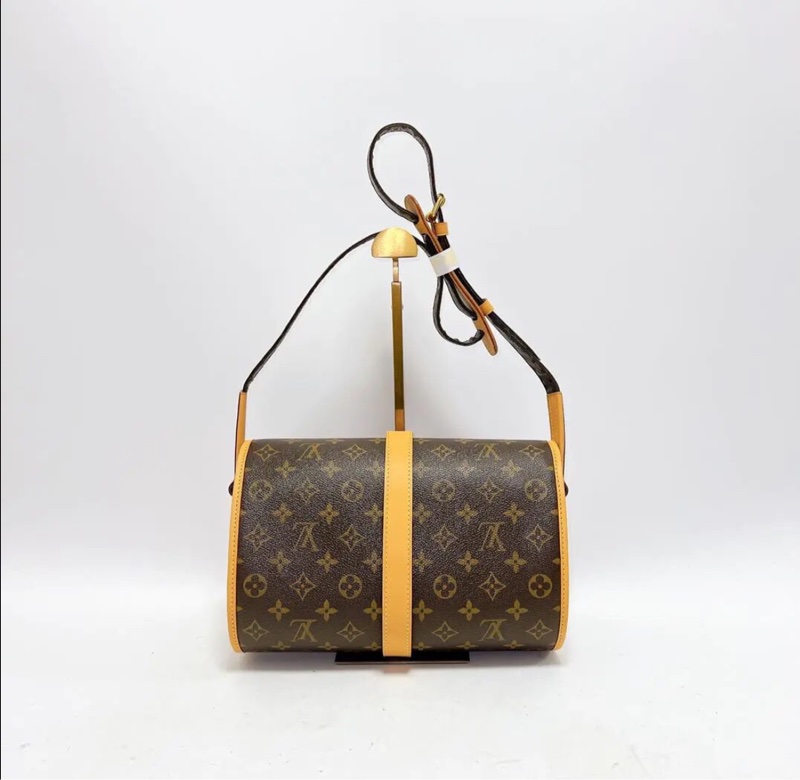 【全網最低價✨95%新】LV Papillon 中古腰鼓包 單肩包|斜背包-1