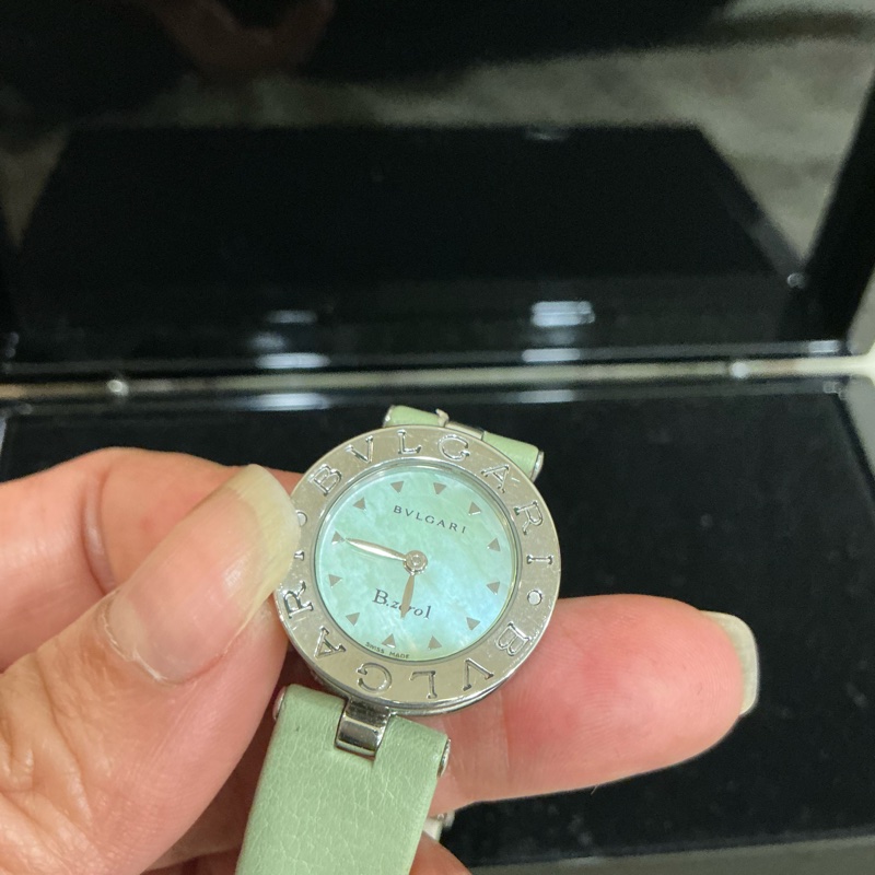 寶格麗 牛油果綠時英表-1