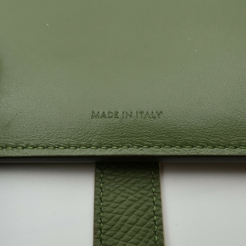 CELINE 牛皮皮革Large Strap Wallet金扣長錢包-7