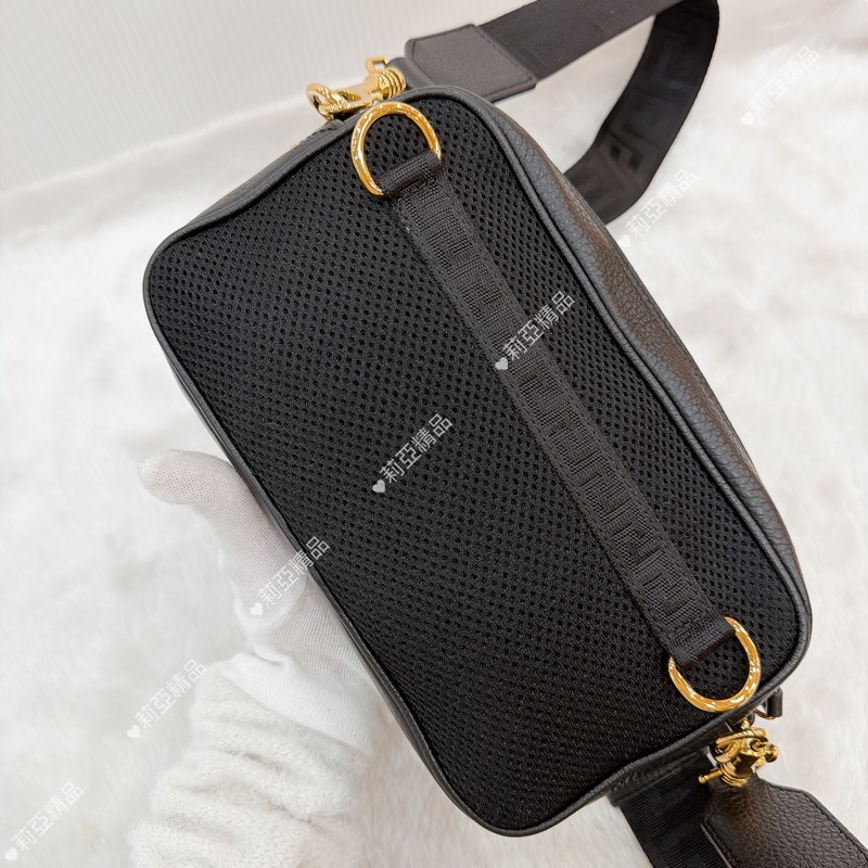 莉亞精品♡ Versace 兩用腰包/斜背 黑 二手美包-3