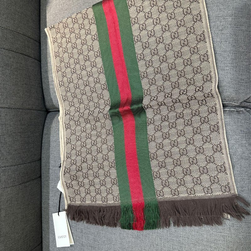 💎Han's house精品服飾💎 GUCCI 古馳 147351 男女均可 圍巾 披肩 190x37cm-7