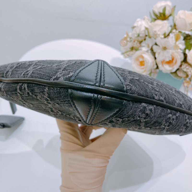 TW4615 Gucci 古馳 經典logo 雙G帆布 腋下包Horsebit Slim Small Shoulder Bag Black x PHW-5