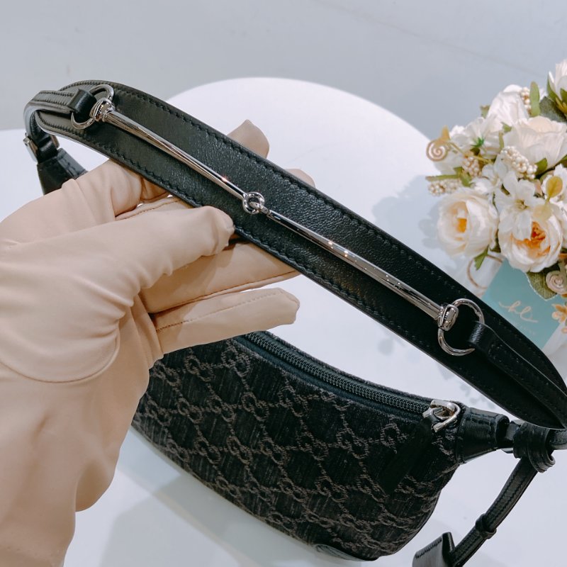 TW4615 Gucci 古馳 經典logo 雙G帆布 腋下包Horsebit Slim Small Shoulder Bag Black x PHW-10