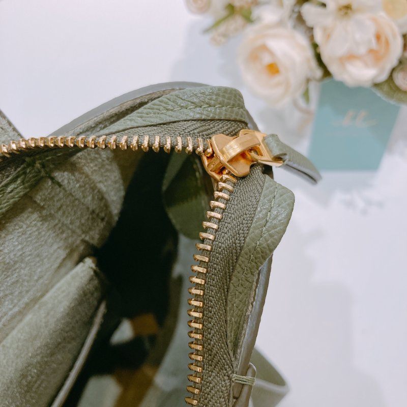 TW4616 Celine 賽琳 鯰魚包 手拎單肩 墨綠色 Belt Bag Mirco Calfskin Green-13