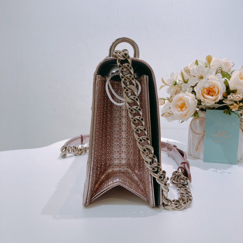 TW4617 Christian Dior 中號 盾牌 鏈條包 香檳金Medium Diorama Shoulder Bag Metallic Pink-3