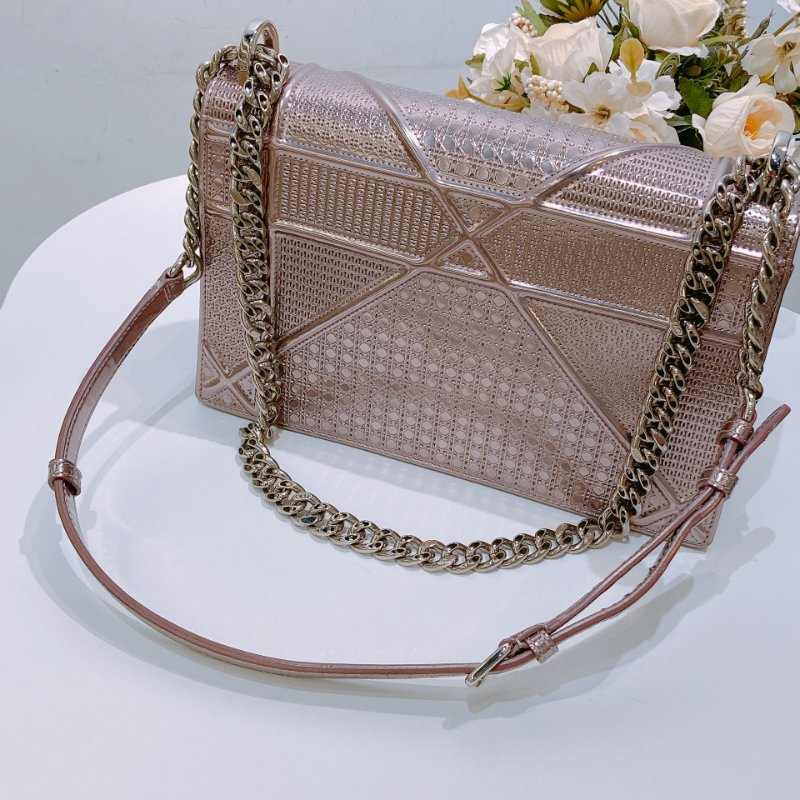 TW4617 Christian Dior 中號 盾牌 鏈條包 香檳金Medium Diorama Shoulder Bag Metallic Pink-15