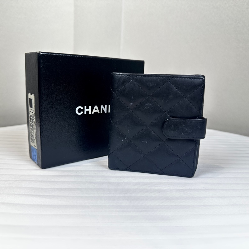 香奈兒/Chanel Cambon Trifold Wallet 牛皮黑色拼內裡粉紅 短款三折多卡位錢包 11x2x10cm-1