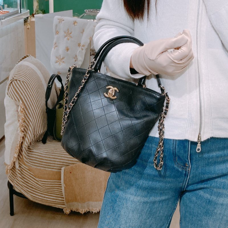TW4620 Chanel 香奈兒手提肩背兩用 水桶包 黑色 牛皮2 Way Busket Bag Calfskin Black x GHW-11