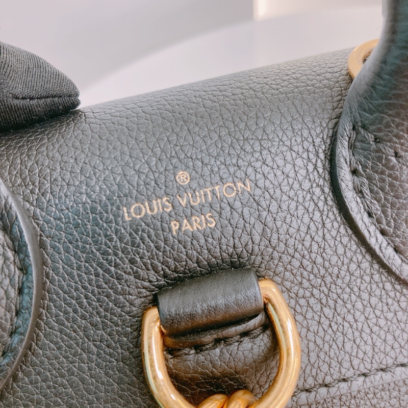 MS0424 LOUIS VUITTON路易威登迷你鎖號款全牛皮背包LOCKME MINI BACKPACK CALFSKIN-21