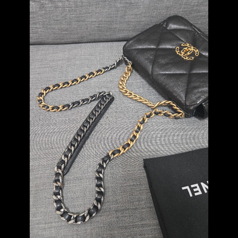 Chanel 香奈兒 黑色 芯片款 19bag 26公分-29