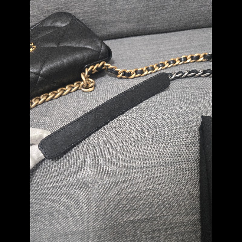 Chanel 香奈兒 黑色 芯片款 19bag 26公分-31