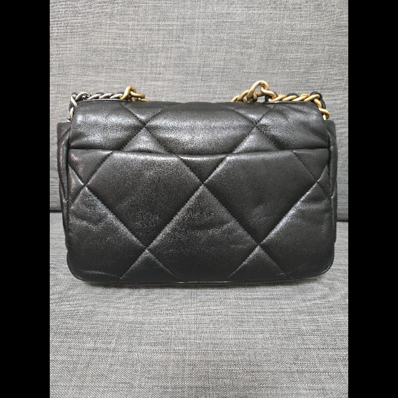 Chanel 香奈兒 黑色 芯片款 19bag 26公分-33