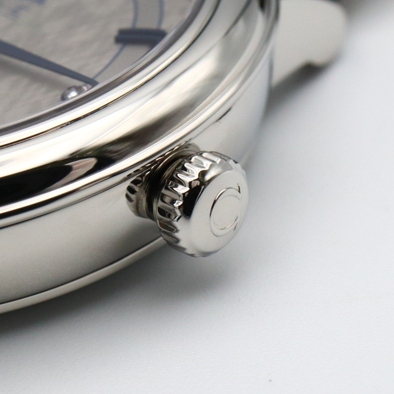 歐米茄碟飛系列尊貴腕錶，鑲鑽不鏽鋼錶殼搭配皮革錶帶，灰色，女款，424.13.33.20.56.002-6