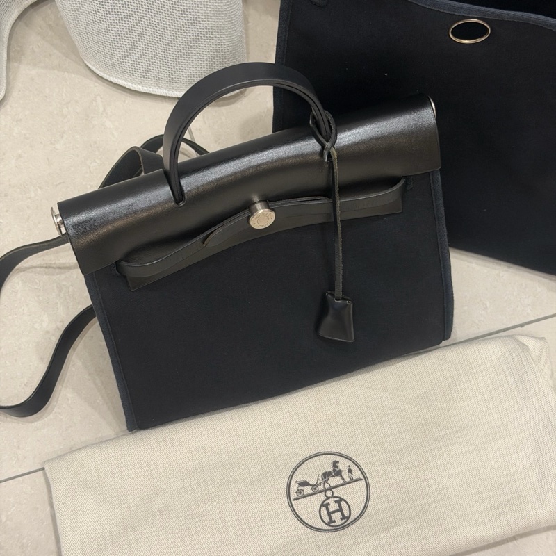 herbag黑銀後背雙肩包-7