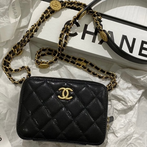 未使用品 Chanel 22A金幣黑金荔枝牛皮相機包