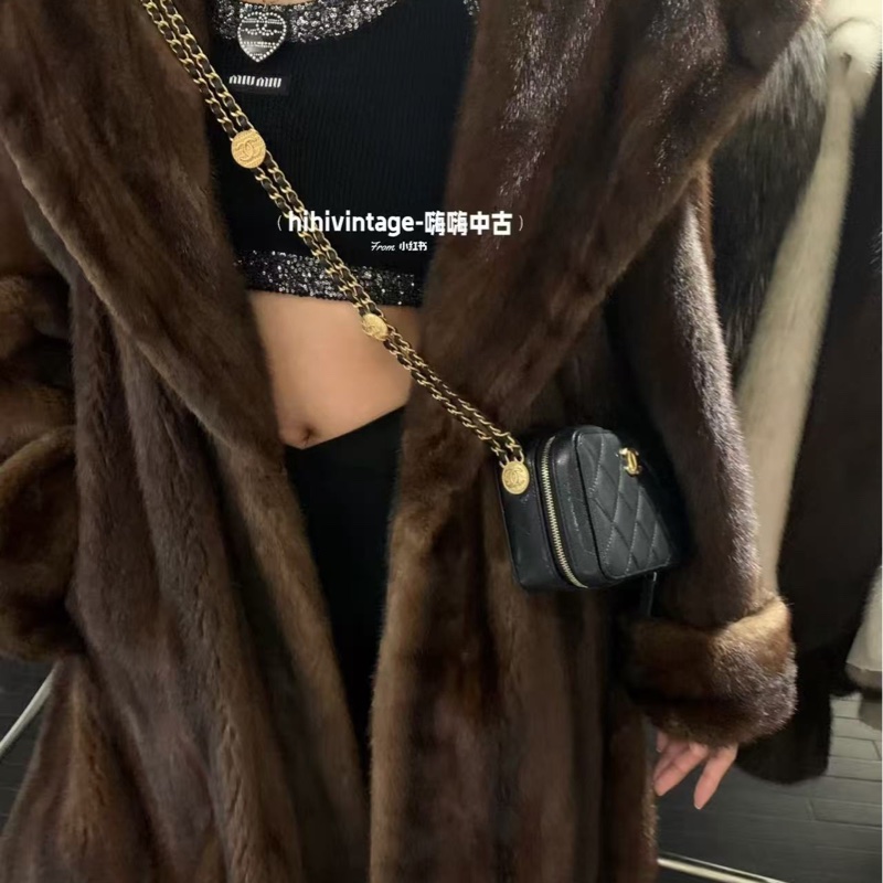 未使用品 Chanel 22A金幣黑金荔枝牛皮相機包-4