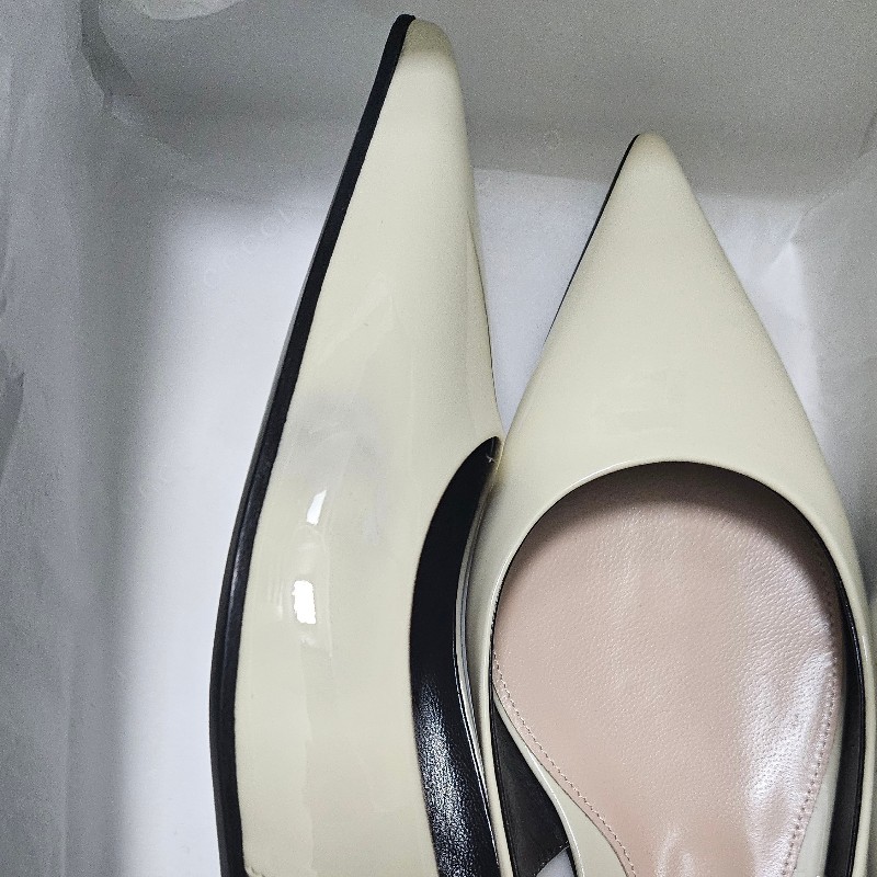 Gucci slingback gucci logo 鏈條尖頭平底鞋 全新36碼-21