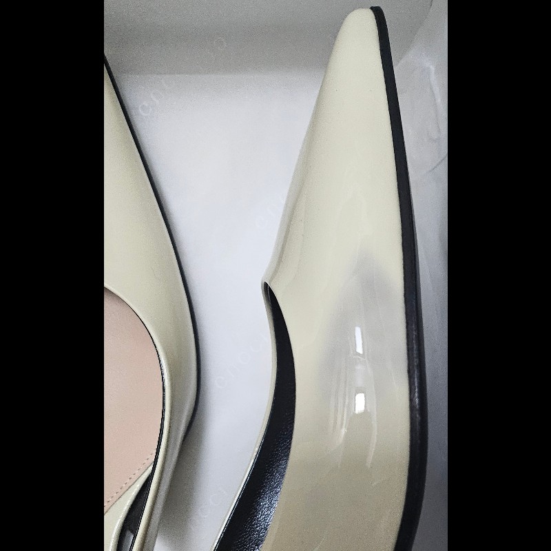 Gucci slingback gucci logo 鏈條尖頭平底鞋 全新36碼-16