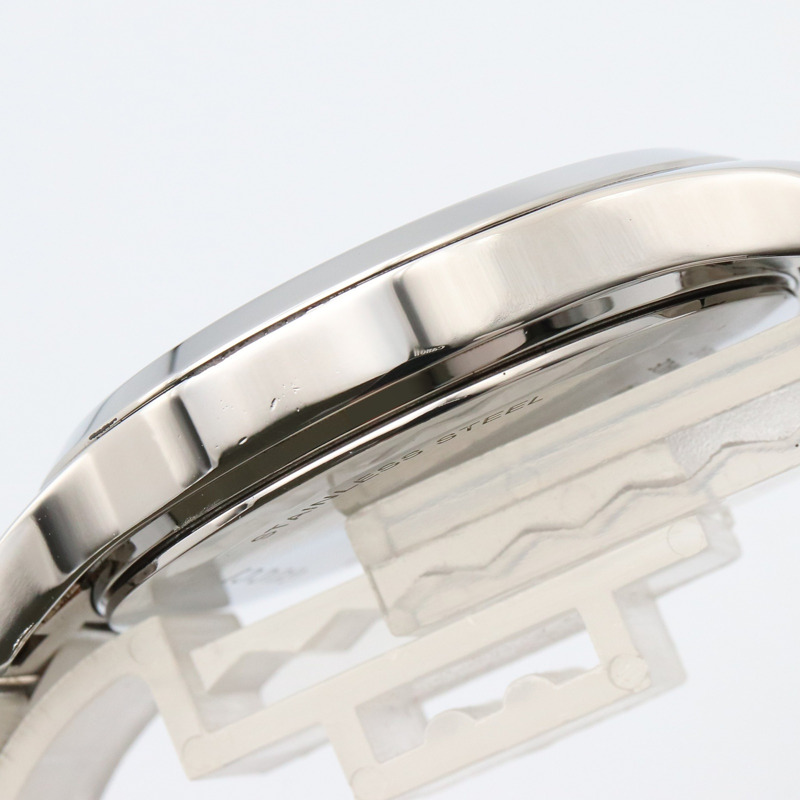 Gucci G-Timeless 男士不鏽鋼腕錶，白色，尺寸 126.4-12