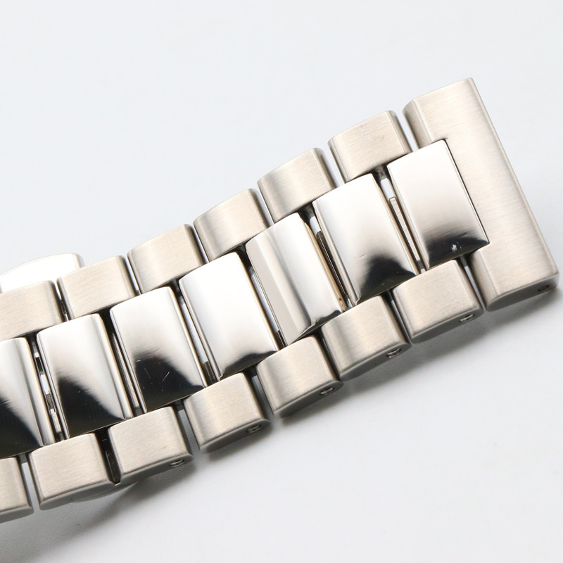 Gucci G-Timeless 男士不鏽鋼腕錶，白色，尺寸 126.4-13