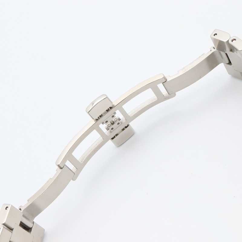 Gucci G-Timeless 男士不鏽鋼腕錶，白色，尺寸 126.4-15