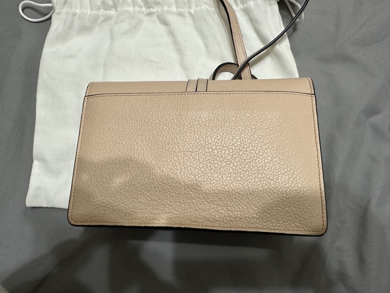 CHLOE ALPHABET LOGO牛皮斜背包-2