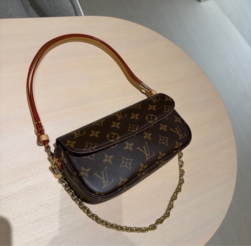 LV Wallet on Chain Ivy 經典 Monogram-6