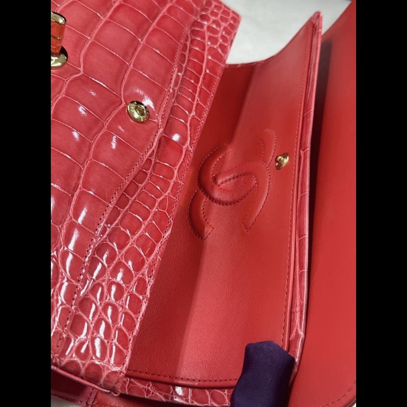 chanel鱷魚皮淺紅色cf25口蓋包 近全新收藏品-15