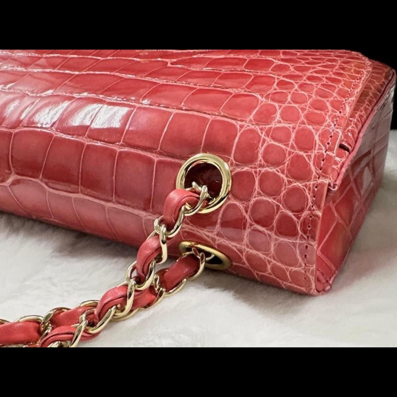 chanel鱷魚皮淺紅色cf25口蓋包 近全新收藏品-16