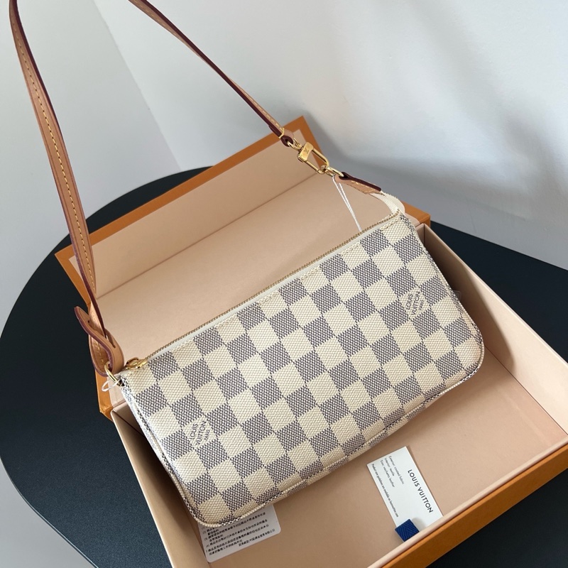 lv白棋盤格大麻將，配皮乾淨，無配件，成色超新-1