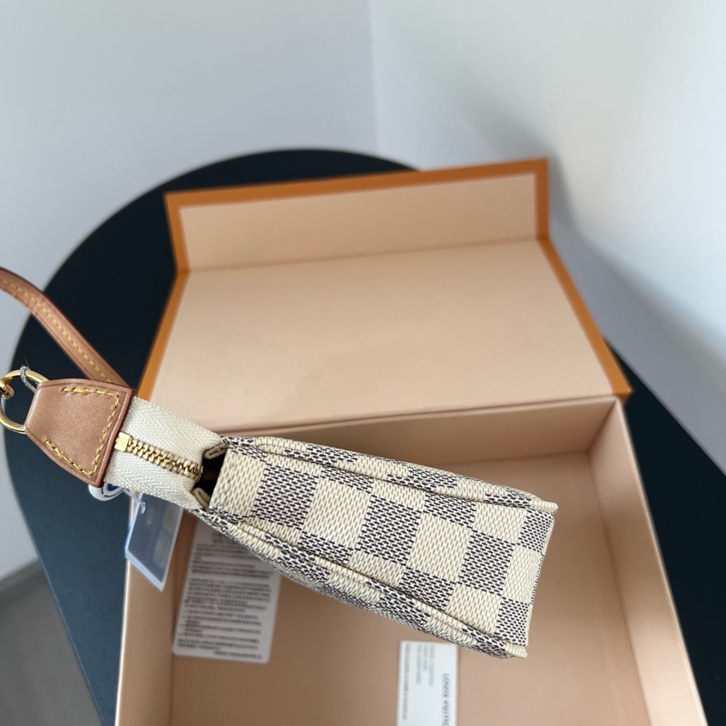 lv白棋盤格大麻將，配皮乾淨，無配件，成色超新-2