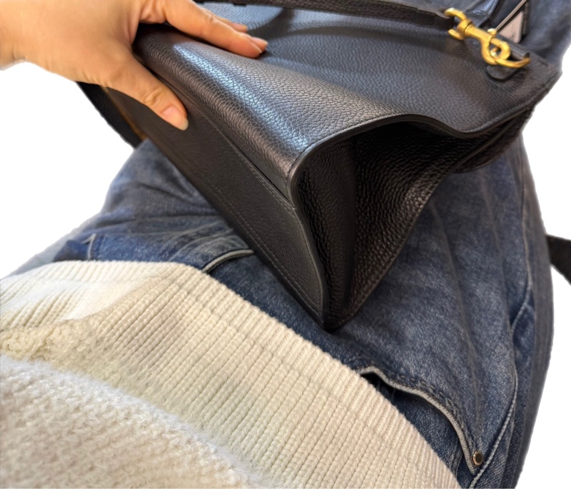 Gucci 斜背包 黑色牛皮 金釦-8