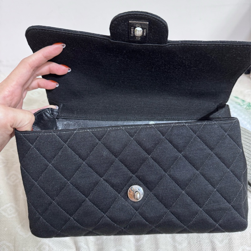 Chanel 雙子星雙面銀扣鏈條CF25 佳績布肩背包 雙面Logo稀有老香!! CP值超高的CF25!!!-8