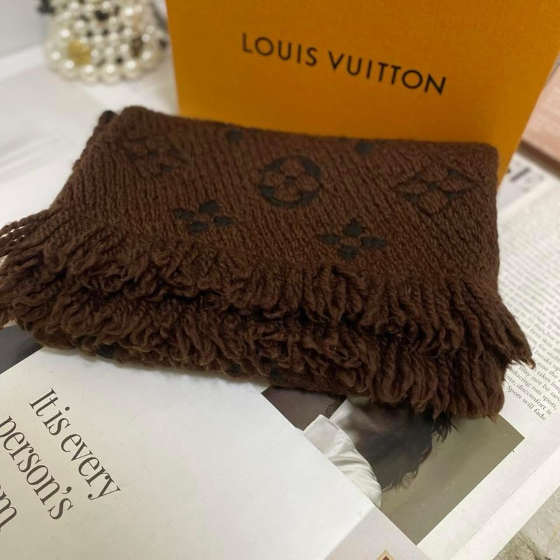 Lv LOGOMANIA羊毛雙面披肩 圍巾 限量泰迪色🏅-11
