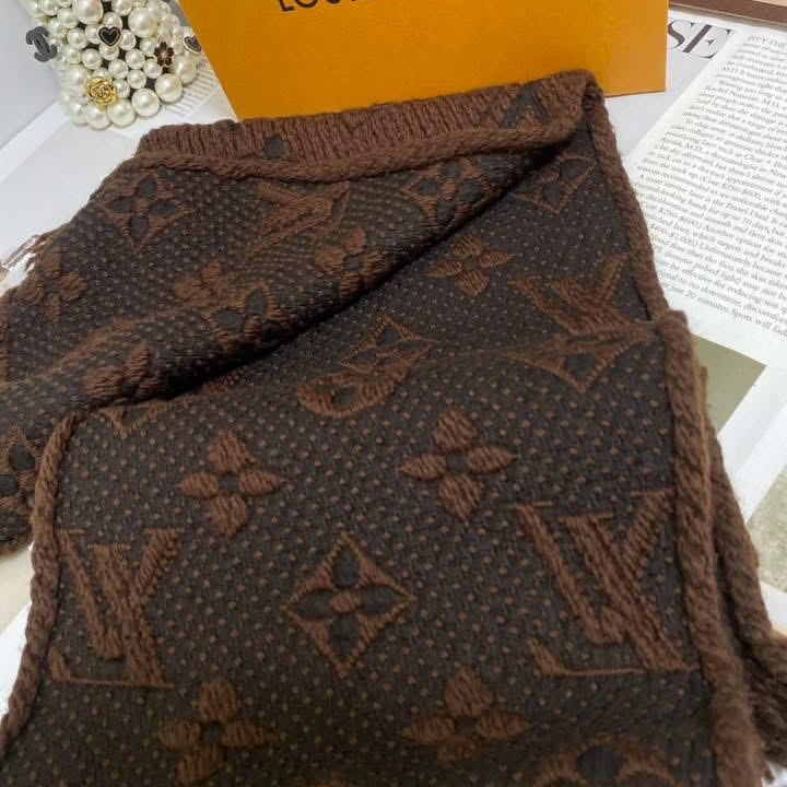 Lv LOGOMANIA羊毛雙面披肩 圍巾 限量泰迪色🏅-13