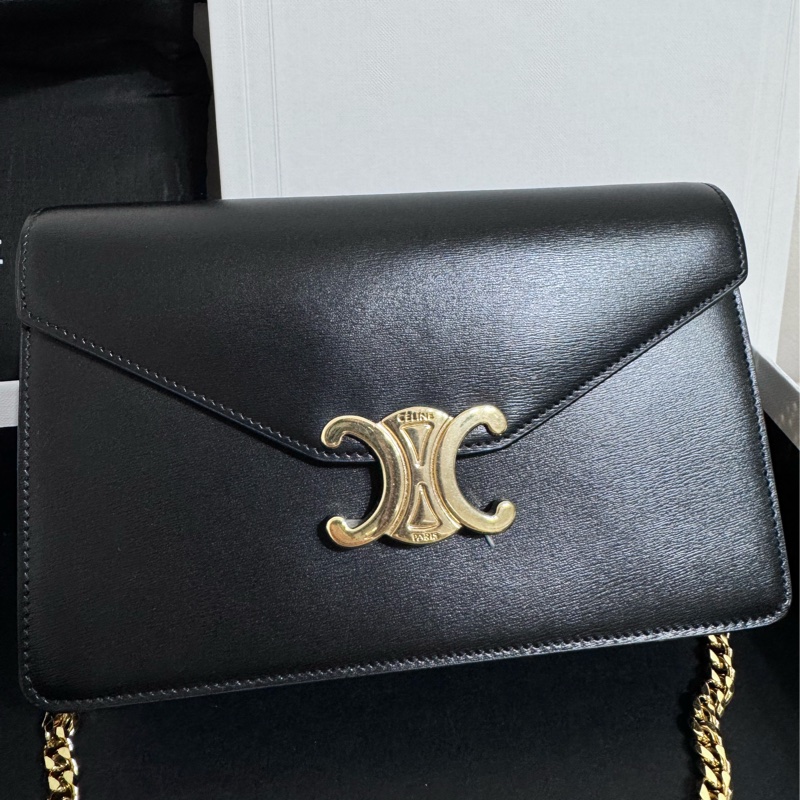 幾乎全新 Celine woc 美品大全套 英國購入 金鏈凱旋門logo信封包專櫃$75000-1