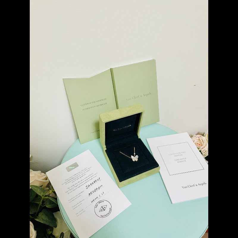 vca蝴蝶白母貝項鏈 近全新實品超美-17