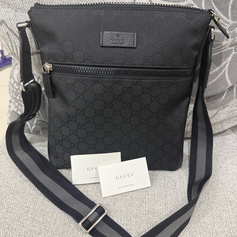 GUCCI 經典雙G緹花緞面尼龍單肩斜挎包 30x29cm-1