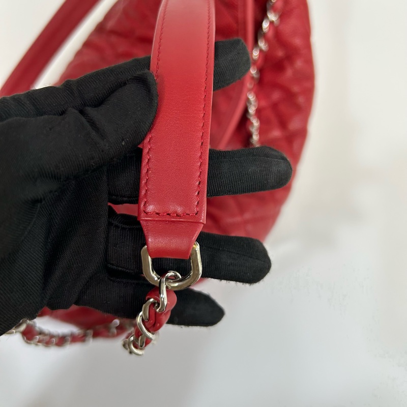 ❤️香奈兒2wayhobo紅色CHANEL銀釦小牛皮HOBO肩背包A66803-21