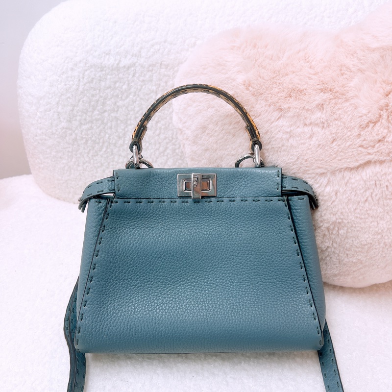 Fendi peekaboo mini 灰藍色蛇皮手柄-0