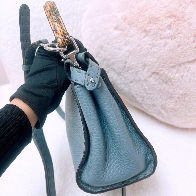 Fendi peekaboo mini 灰藍色蛇皮手柄-5