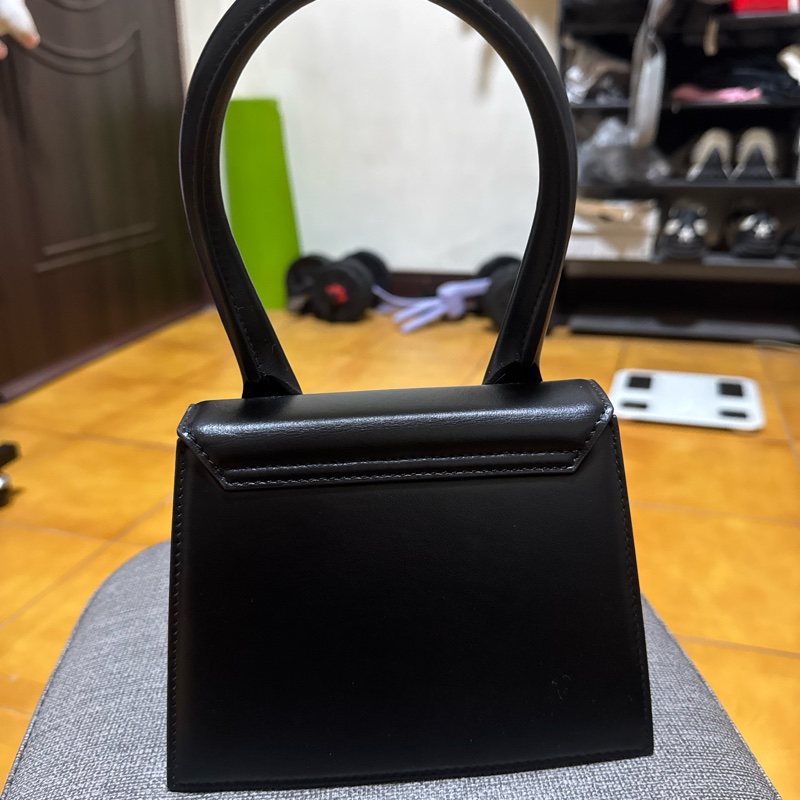 JACQUEMUS Le Chiquito 牛皮手提包-8