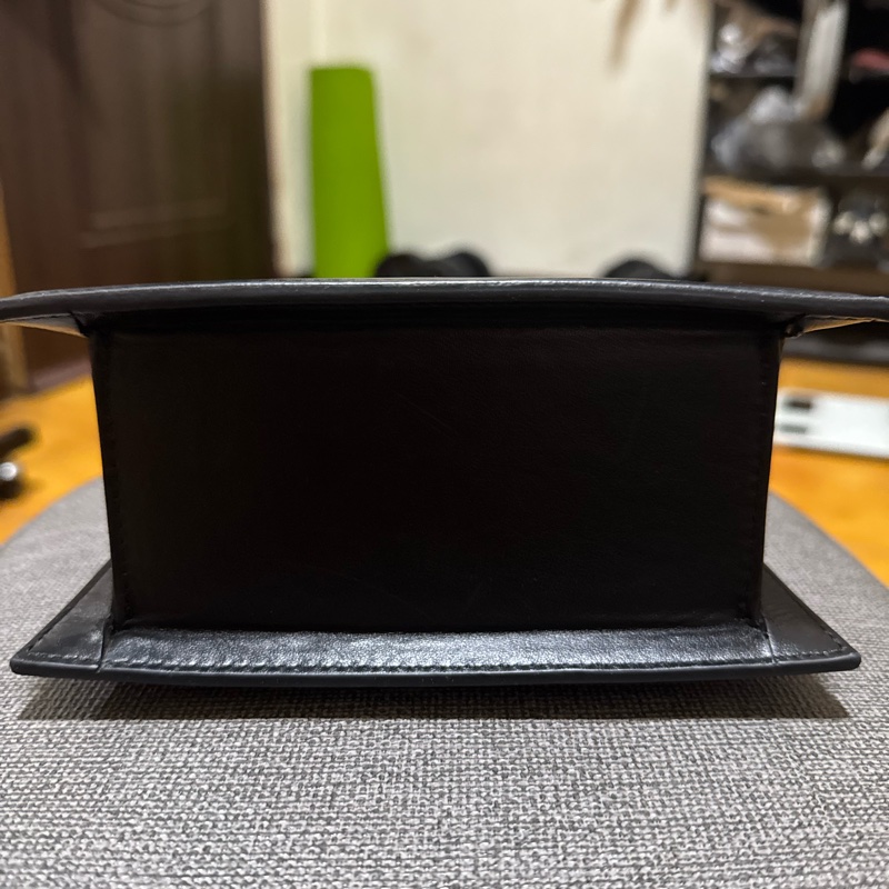 JACQUEMUS Le Chiquito 牛皮手提包-9