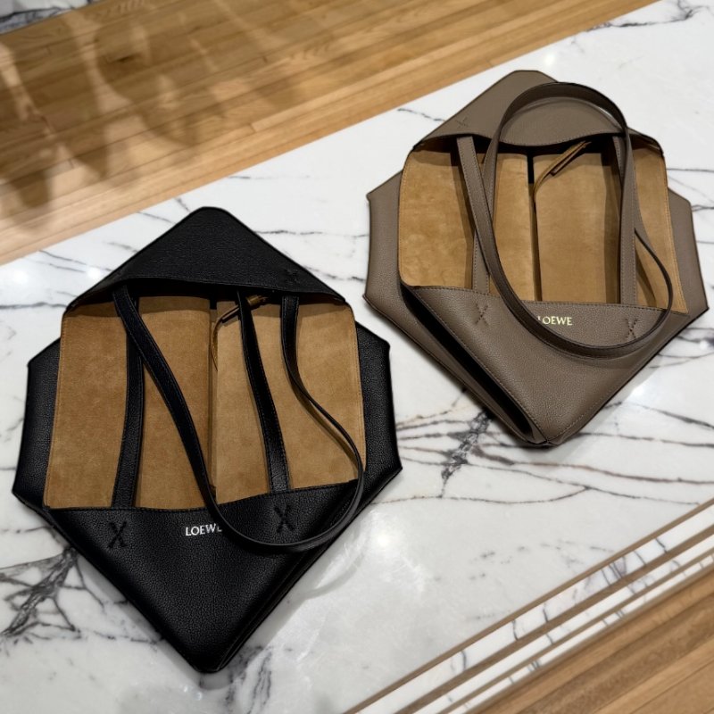 🎉新年好折扣✨Loewe 柔軟粒面小牛皮 大款 Puzzle Fold 橫式托特包 黑色-5