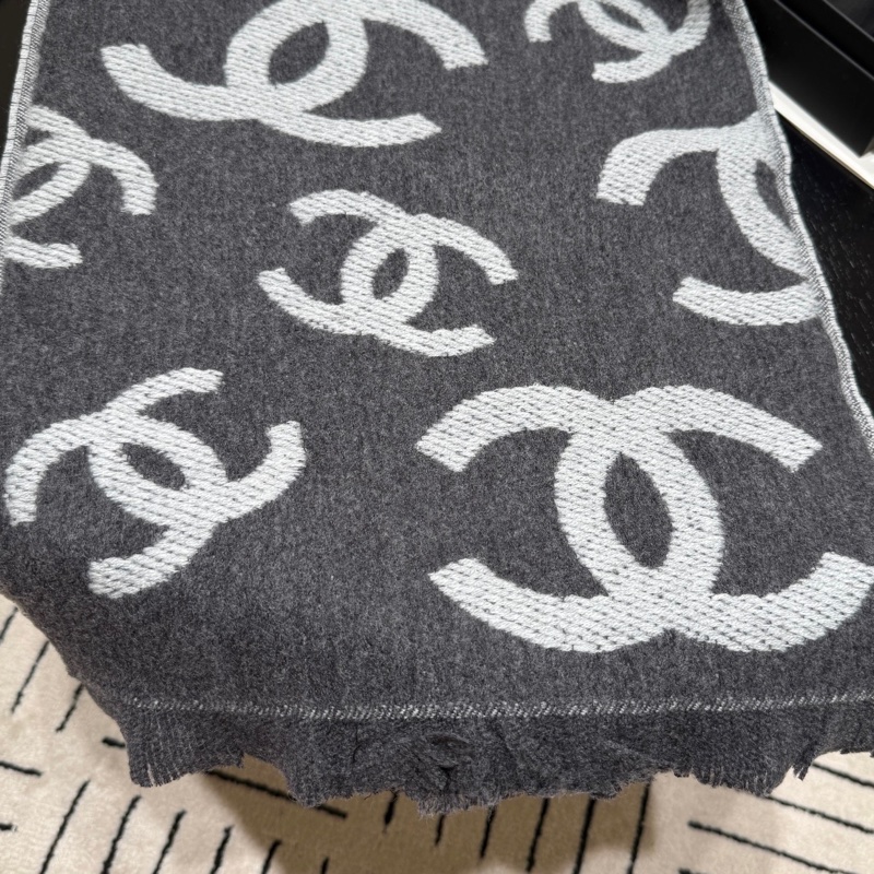 Chanel香奈兒26C最新高級灰色羊毛雙面圍巾-0